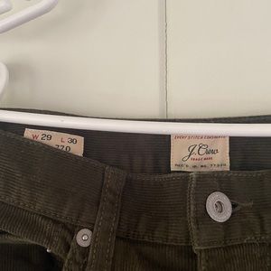J. Crew 770 straight fit corduroy pant in woodland olive